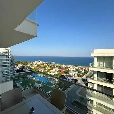 Abelia Floor 10